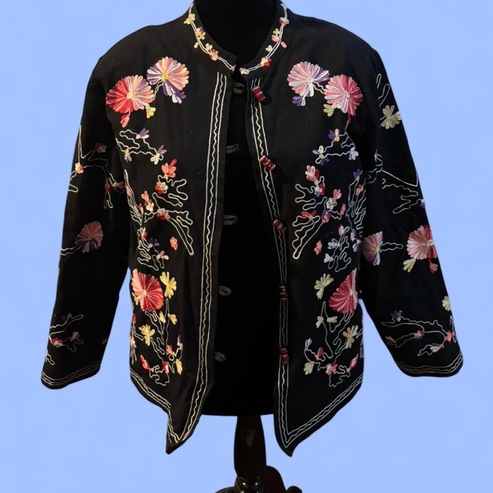 Floral Embroidered Black Women's Blazer